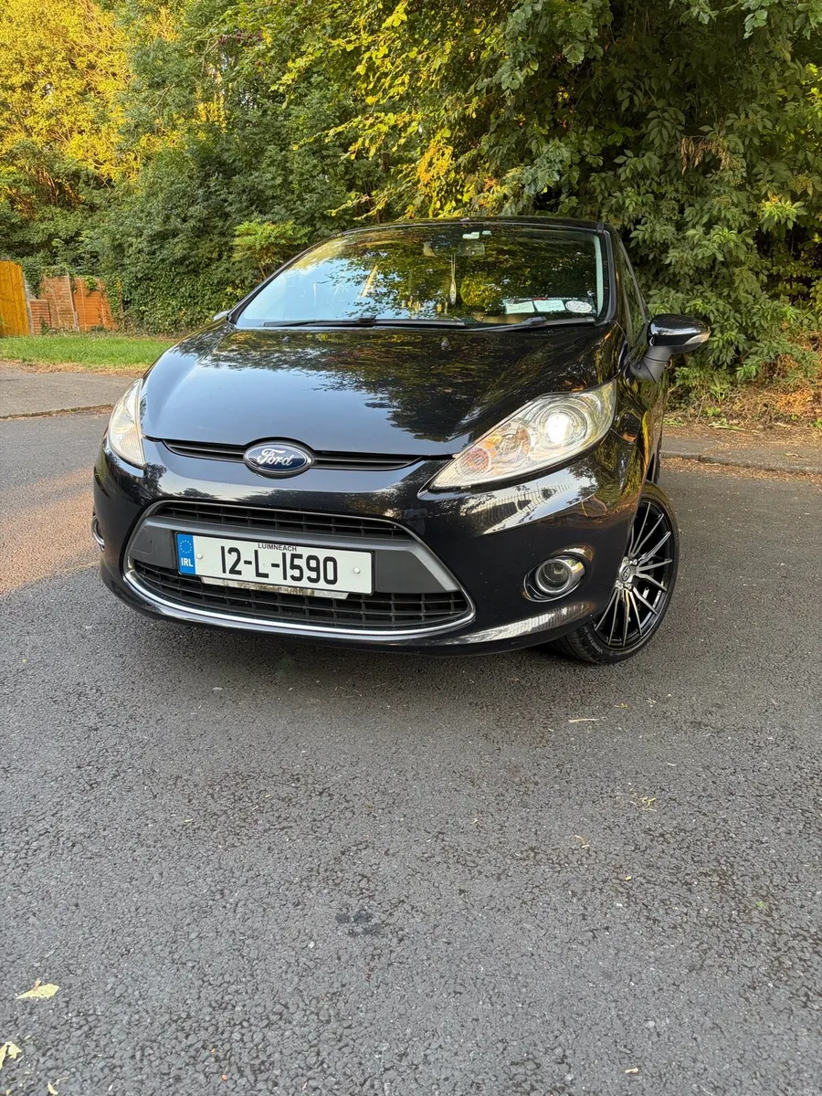 Ford Fiesta titanium - Image 4