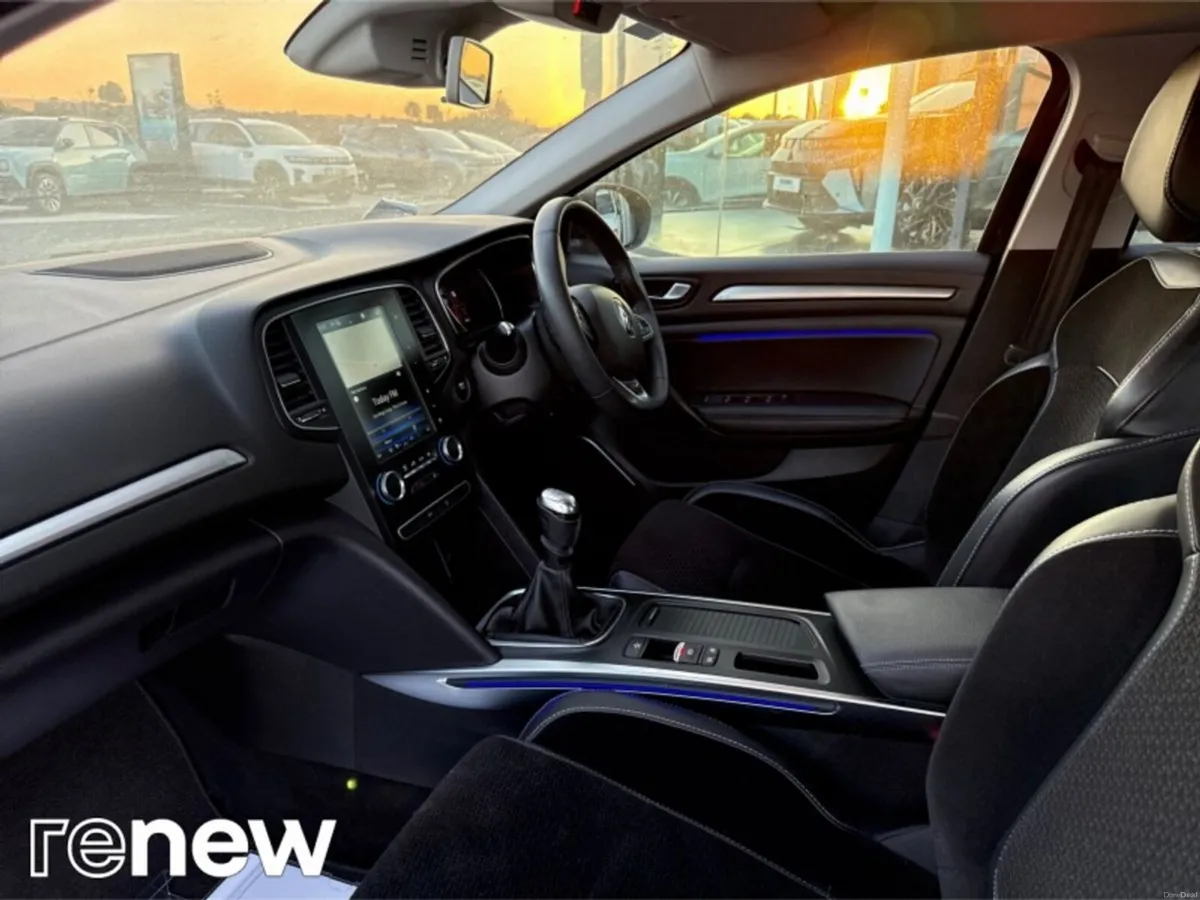 Renault Megane 1.5 Blue dCi 115 Iconic - Image 5
