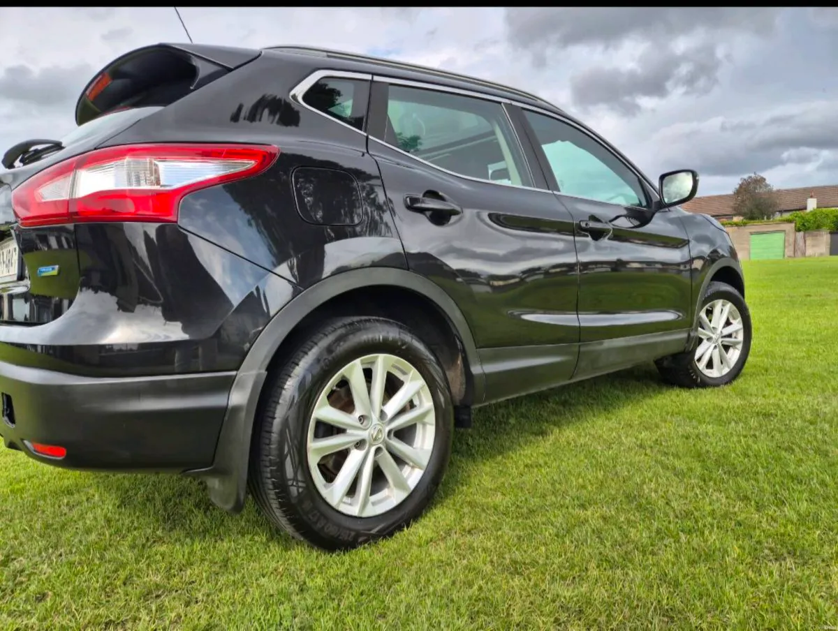 2016 Nissan Qashqai 1.5 dCi – One Owner - Image 1