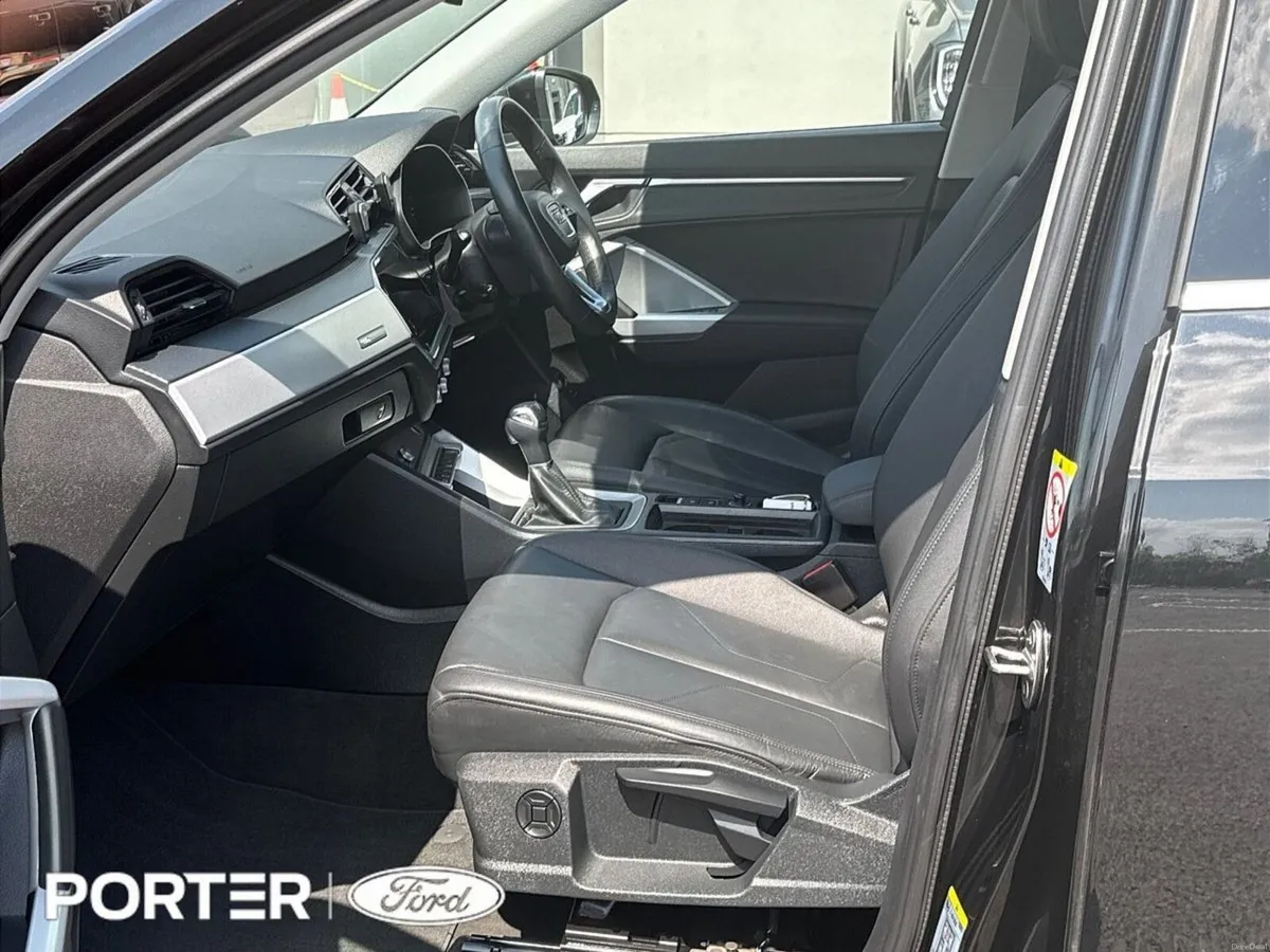 Audi Q3 Q3 SB 35 TDI 150 S-T SE - Image 4