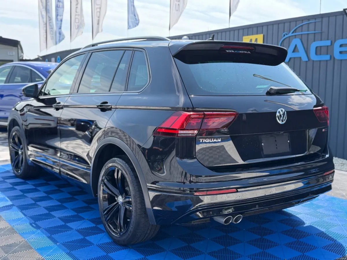 Volkswagen Tiguan R-LINE 4WD BLACK EDT - 2.0L DIES - Image 5