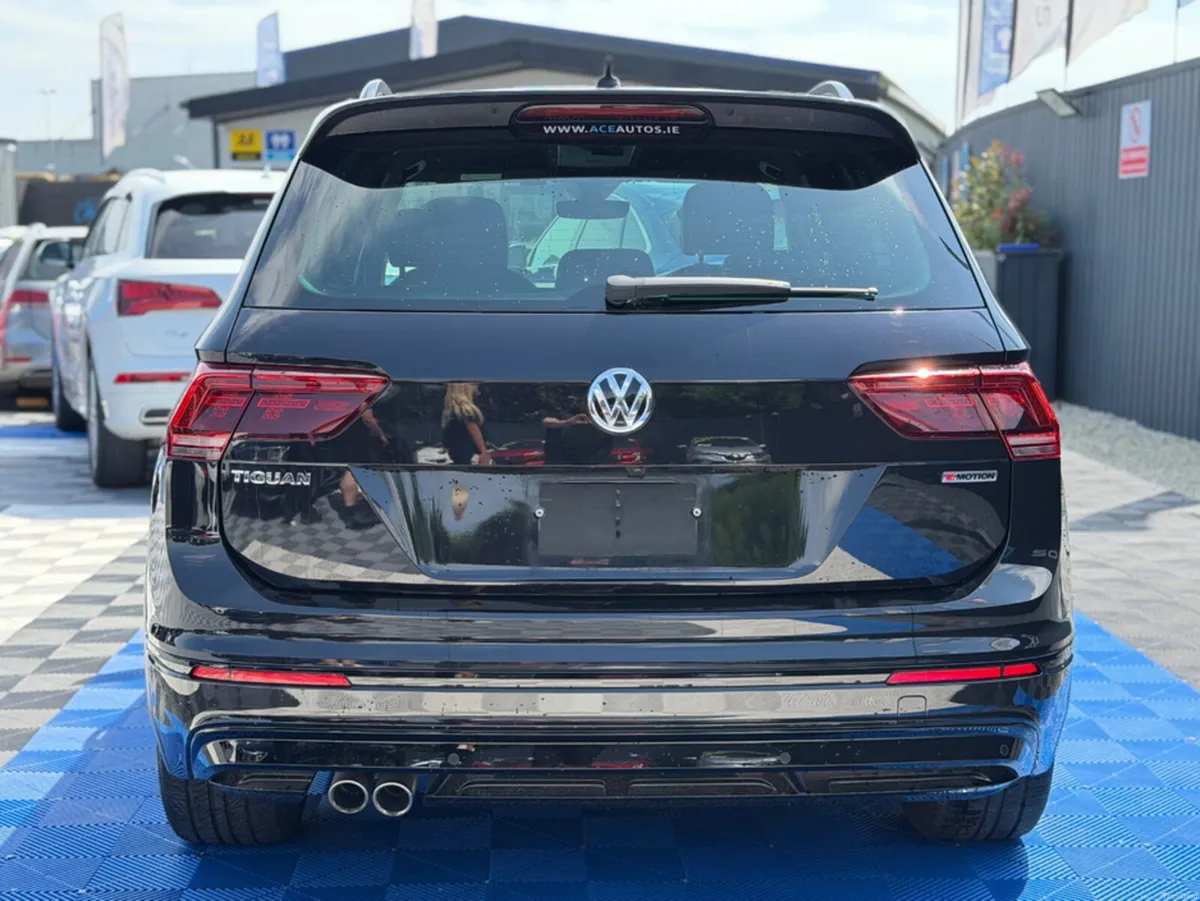 Volkswagen Tiguan R-LINE 4WD BLACK EDT - 2.0L DIES - Image 6