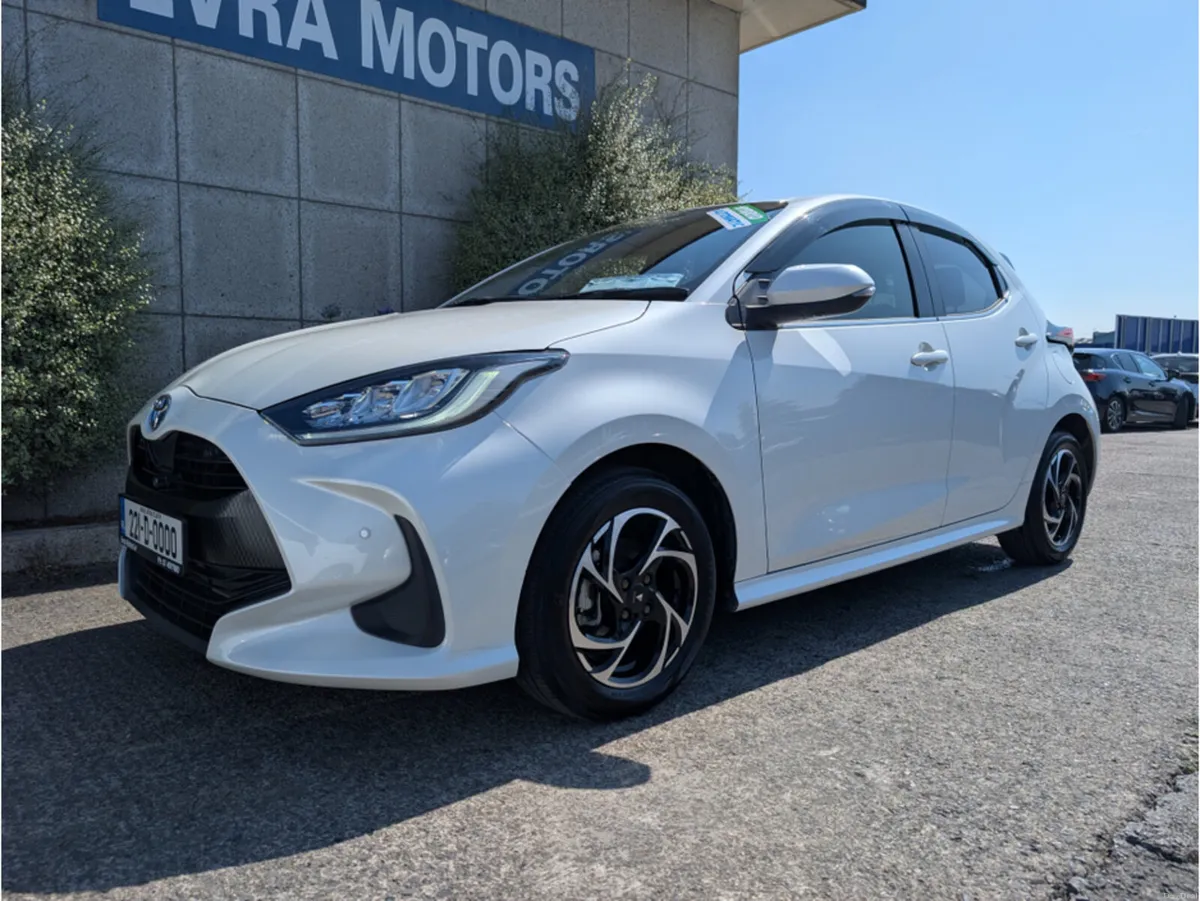 Toyota Yaris Z HYBRID AUTOMATIC 1.5 PETROL //HIGH - Image 6