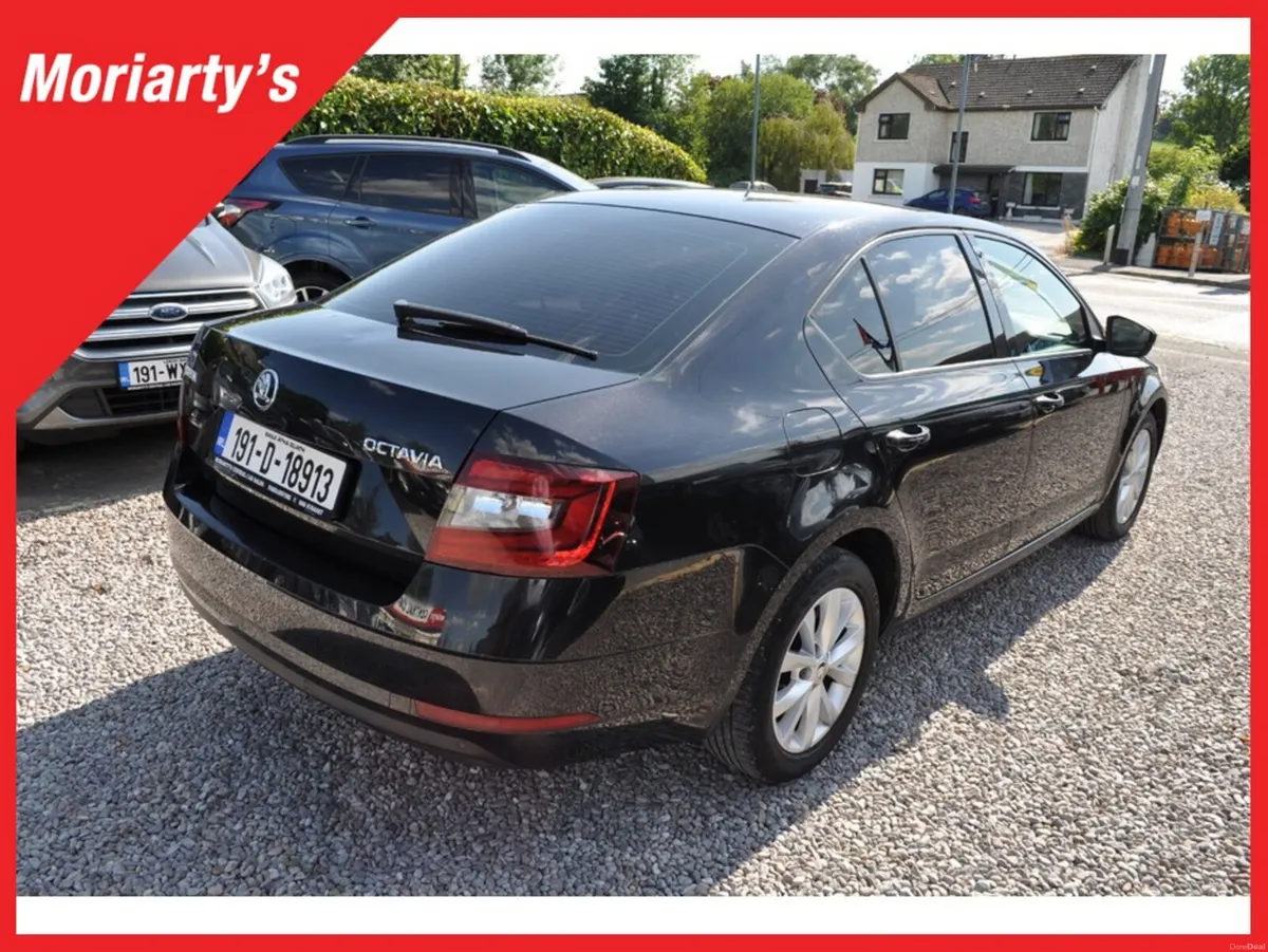 Skoda Octavia AMBITION 1.6 TDI 115HP DSG 4 4DR AUT - Image 6