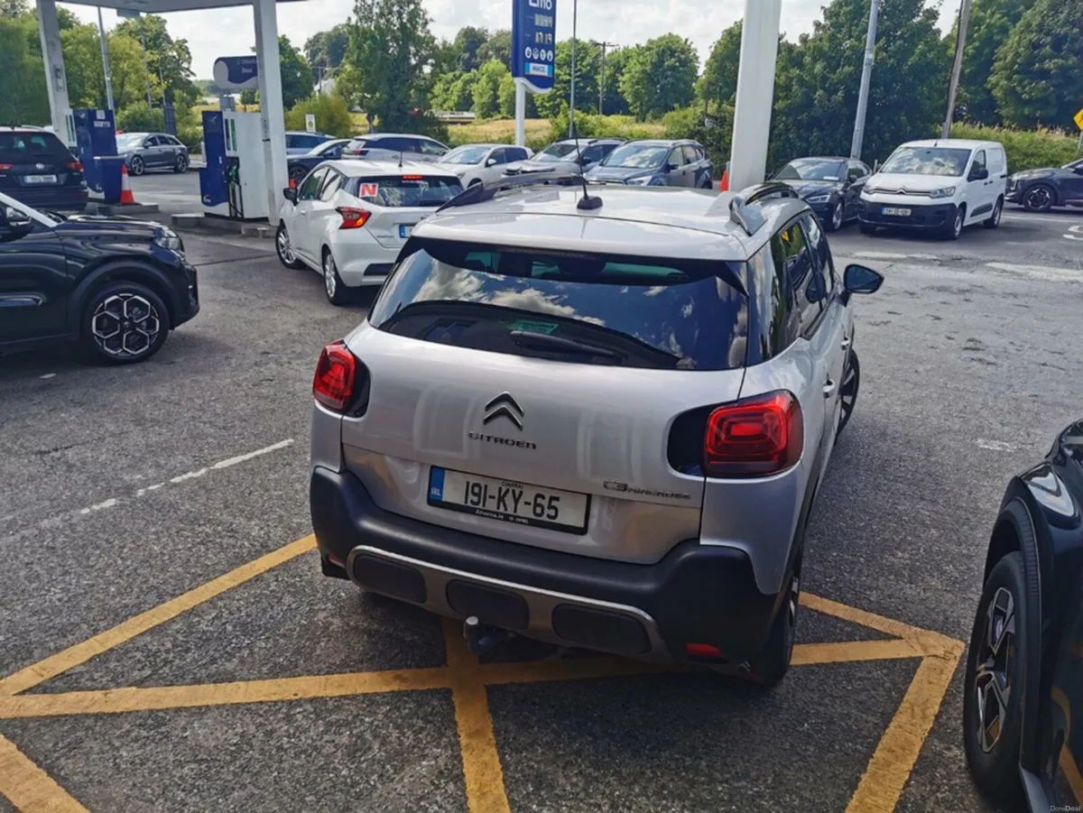 Citroen C3 Aircross FEEL PURETECH 82 4 4DR - Image 2