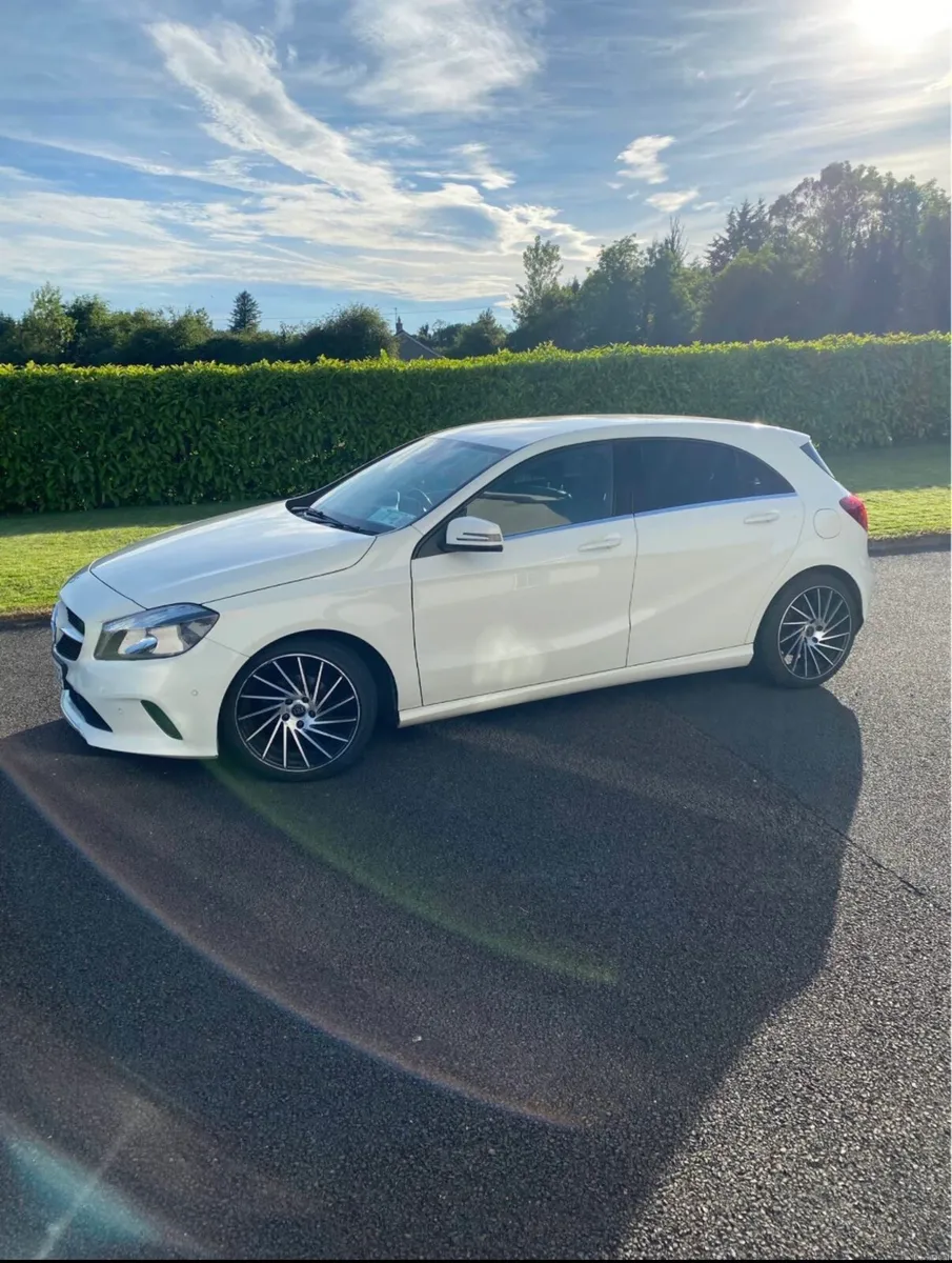 Mercedes Benz A180d Business Executive - Image 2