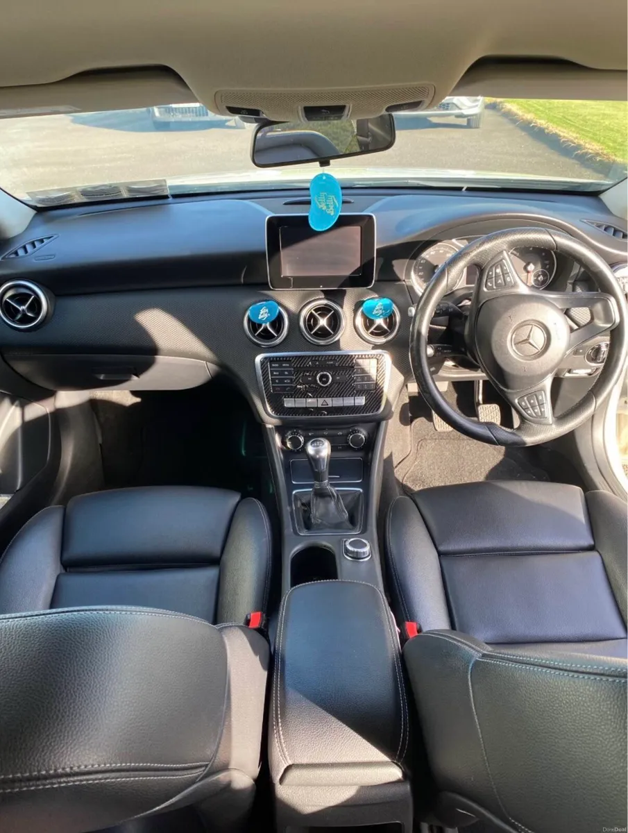 Mercedes Benz A180d Business Executive - Image 6
