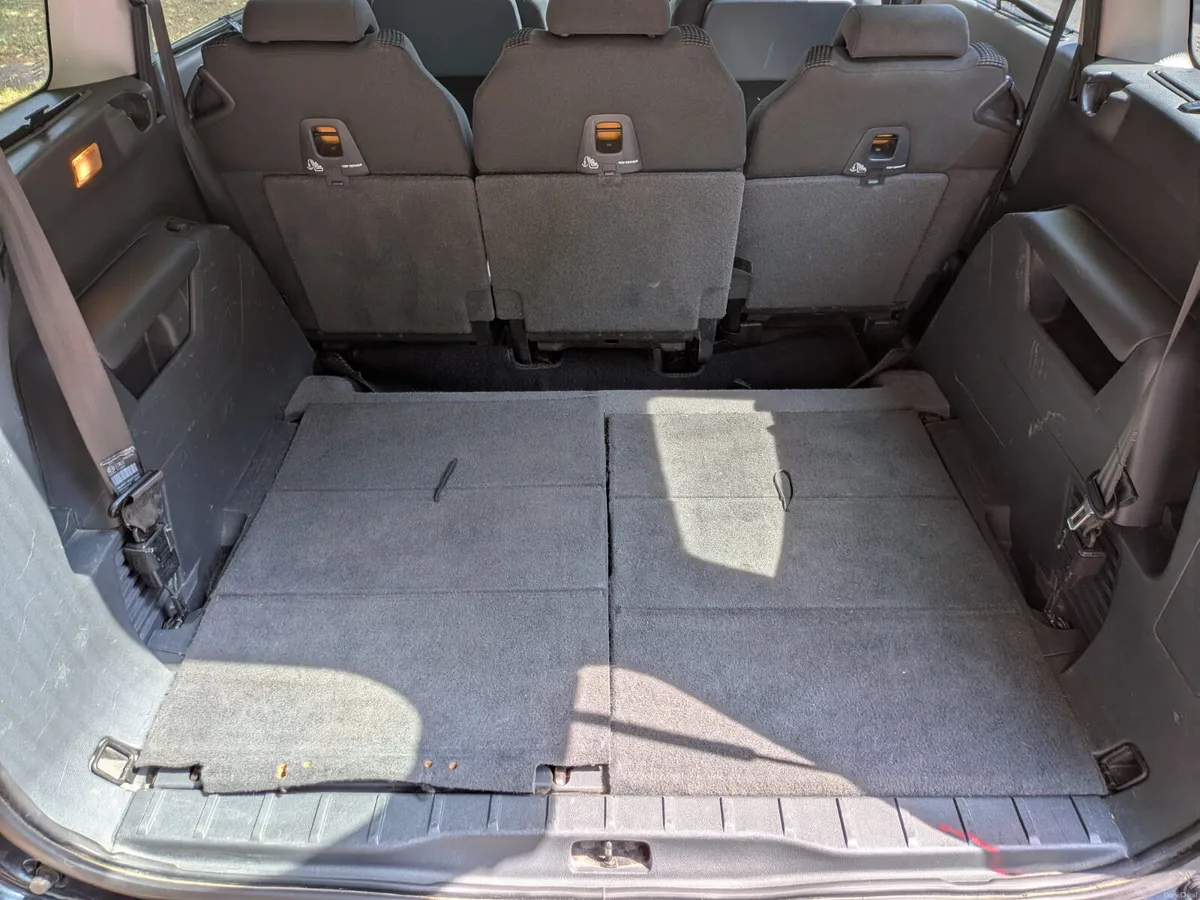 2016 Peugeot 5008 ***NCT 05/27 and Tax 09/26*** - Image 5