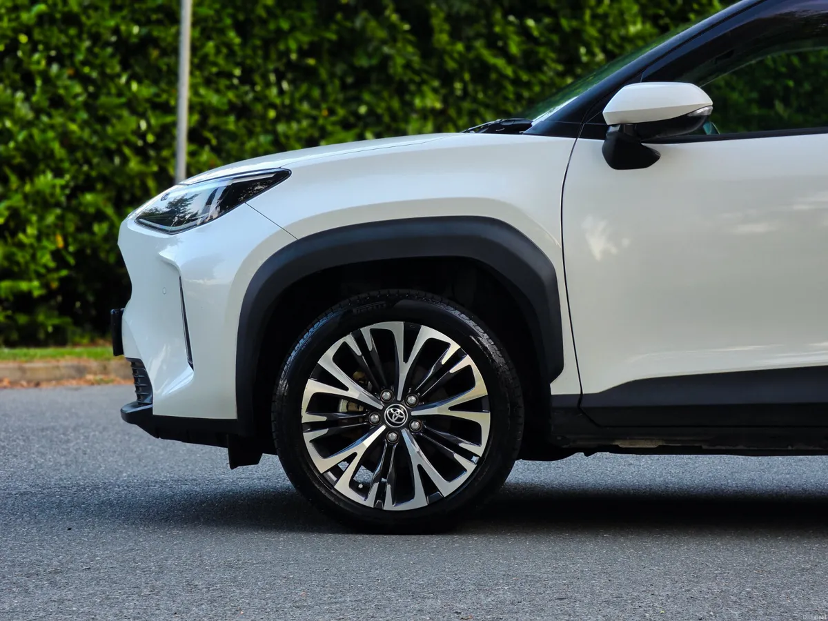 2021 Toyota Yaris Cross 1.5 Petrol Hybrid Auto G - Image 4