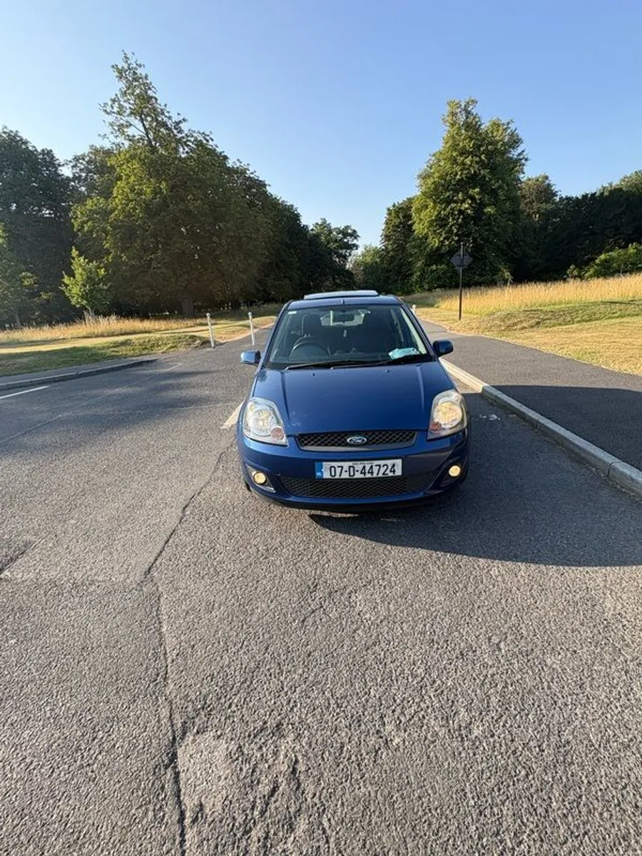 2007 Ford Fiesta - Image 2