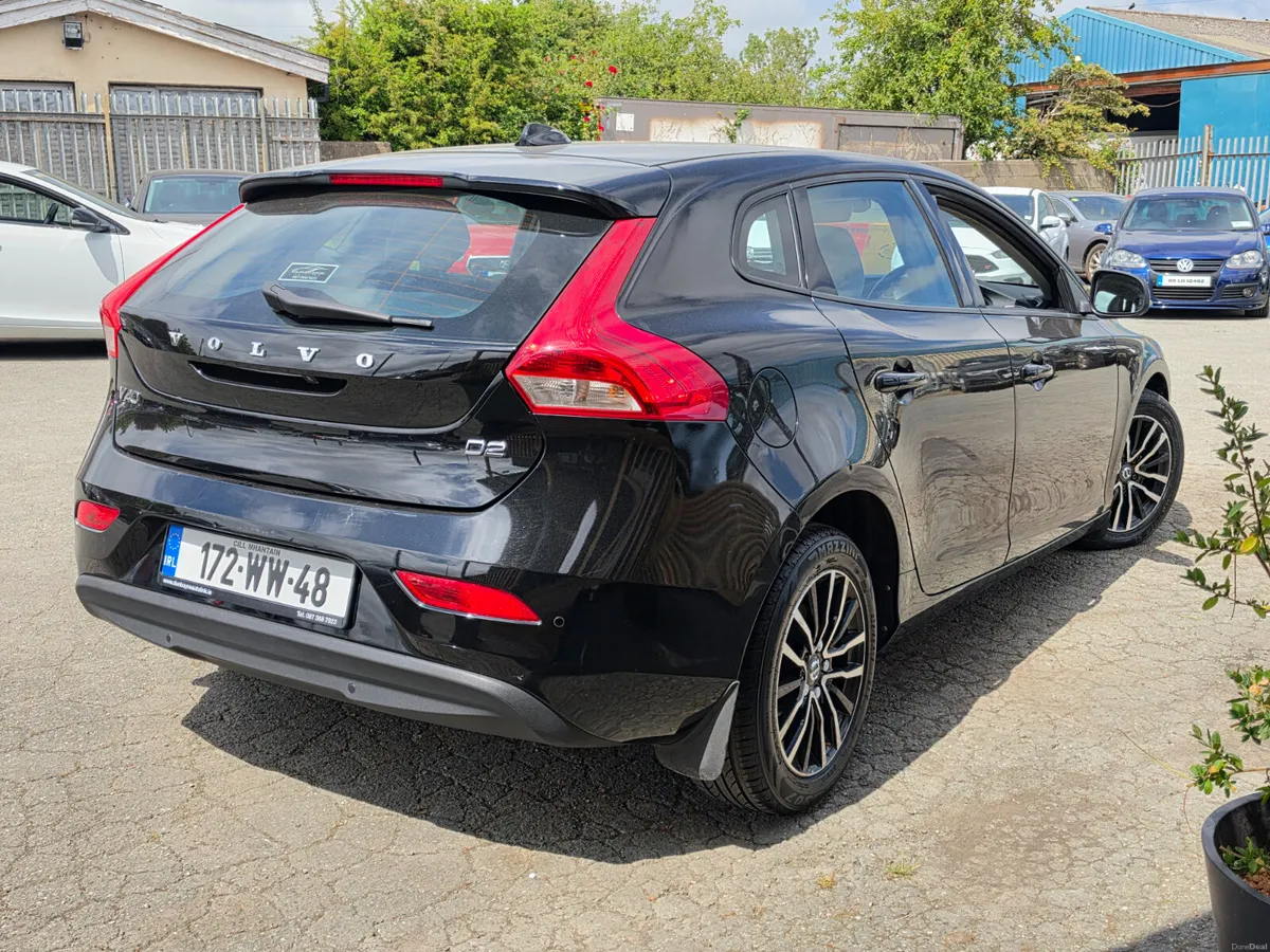 171 VOLVO V40 *2.0d*LOW KMS* - Image 3