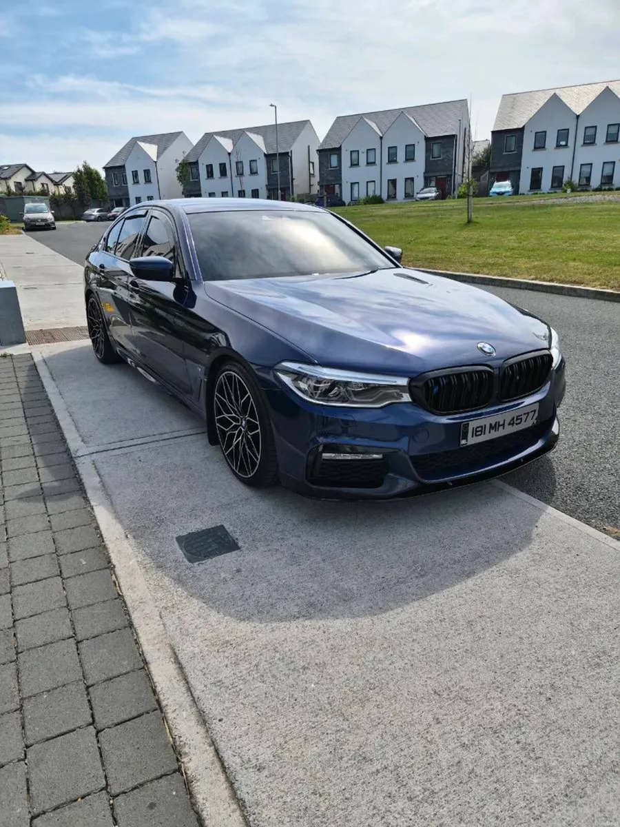 Bmw 530e - Image 1