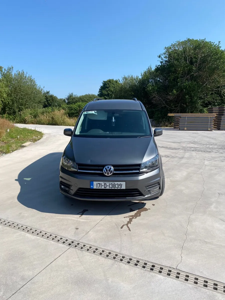 Volkswagen Caddy 2017 7 seater automatic - Image 1