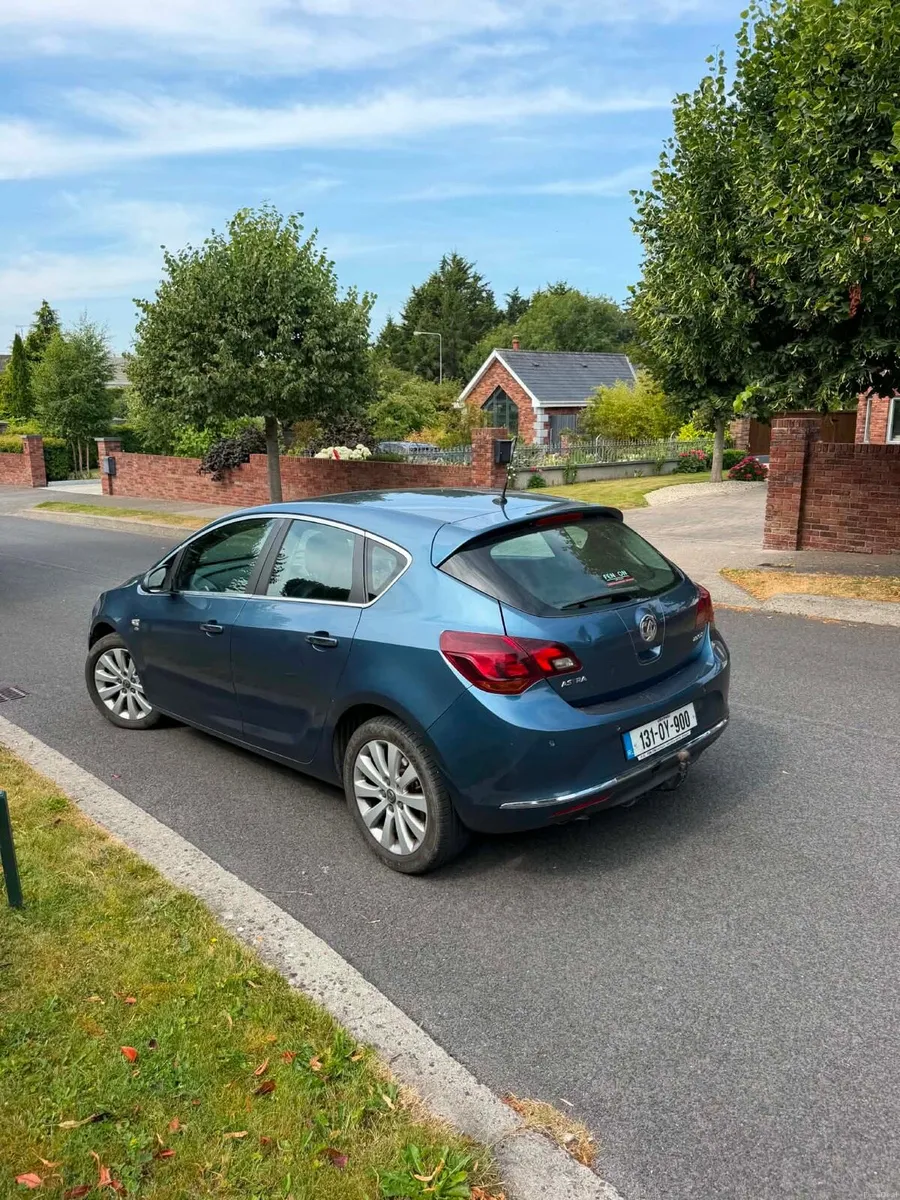 Vauxhall astra 2.0CDTI Elite S LOW KM AND NEW NCT - Image 3