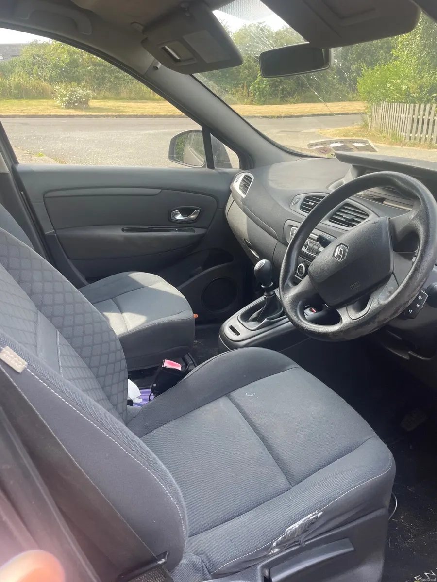 Renault Grand Scenic 2010 - Image 3
