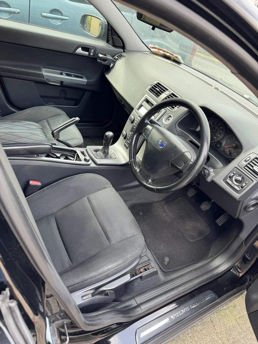 2008 Volvo S40 1.6D Tax & Nct | Steeringrack Issue - Image 3