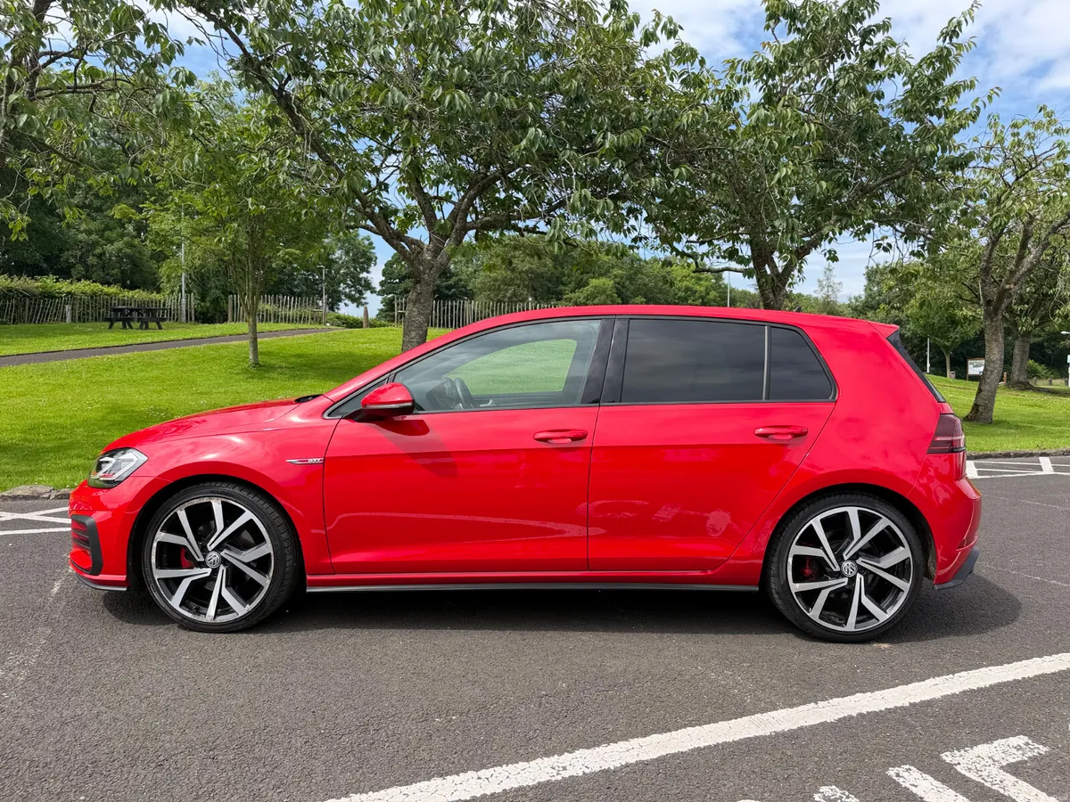 Volkswagen Golf GTI - Image 1
