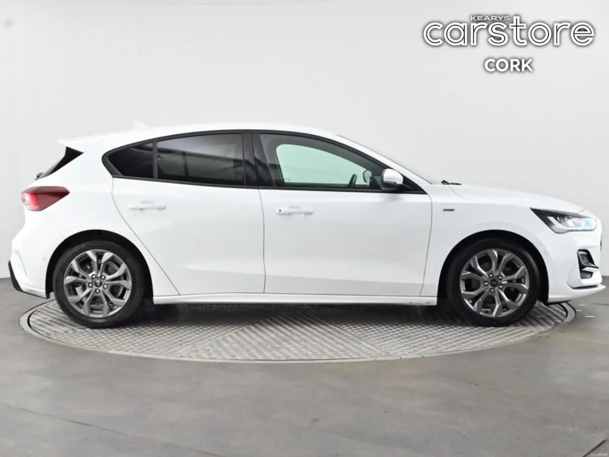 Ford Focus 1.0L EcoBoost 125PS ST-Line - Image 2