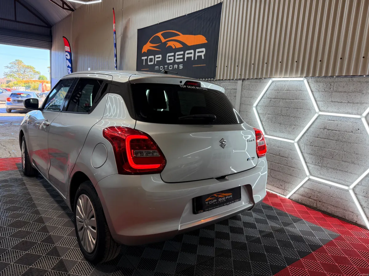 172 Suzuki Swift 1.2 Petrol Hybrid Automatic - Image 5