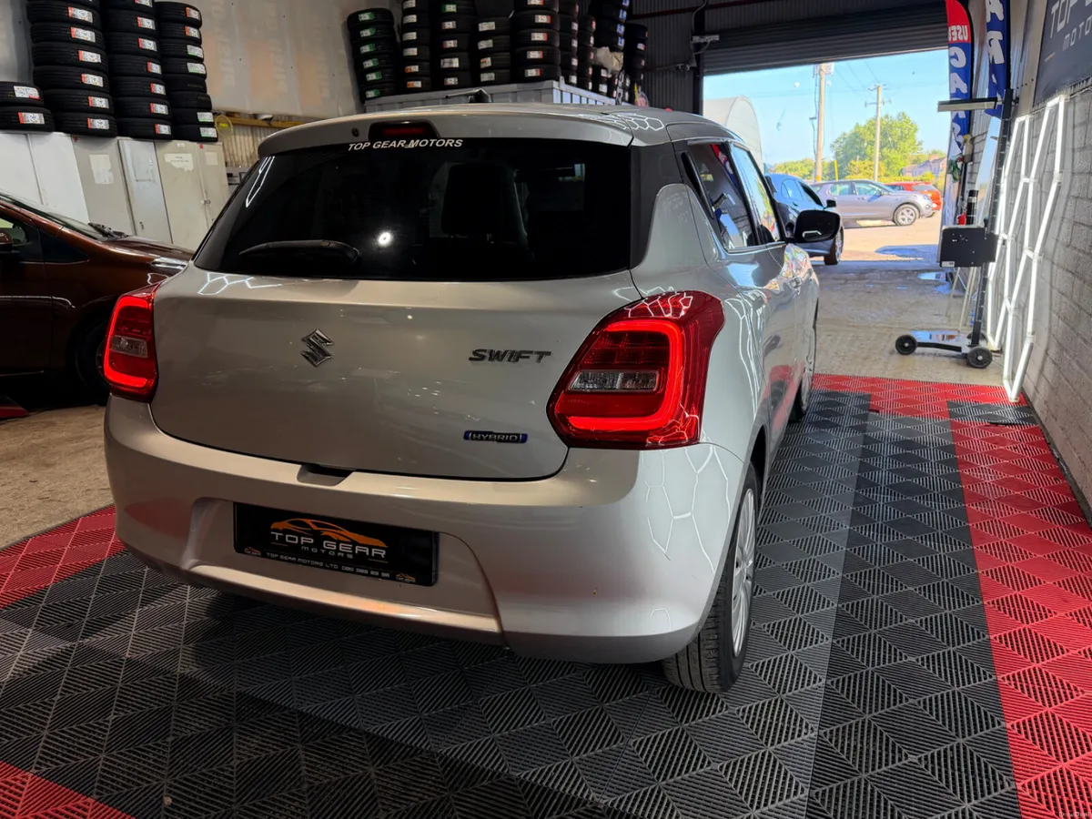 172 Suzuki Swift 1.2 Petrol Hybrid Automatic - Image 6