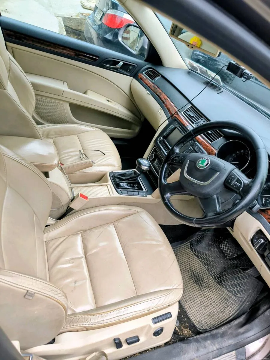 Skoda superb DSG - Image 5