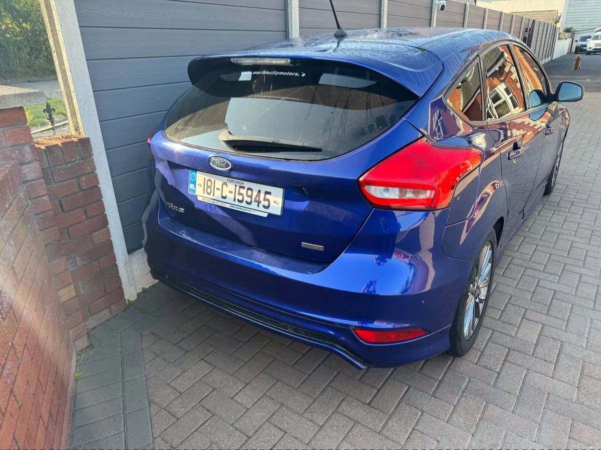 Ford Focus 2018 - Image 6