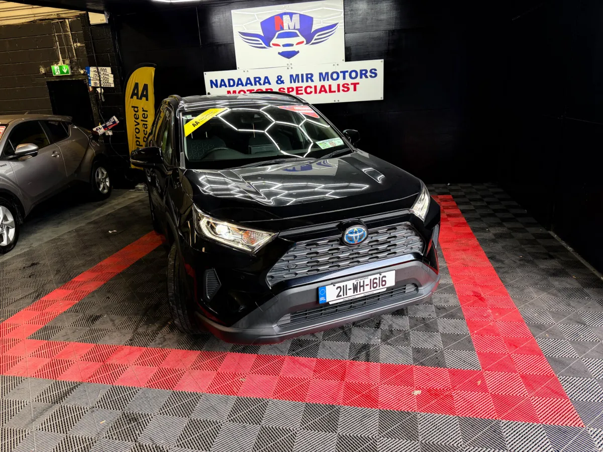 Toyota RAV4 2021 - Image 2