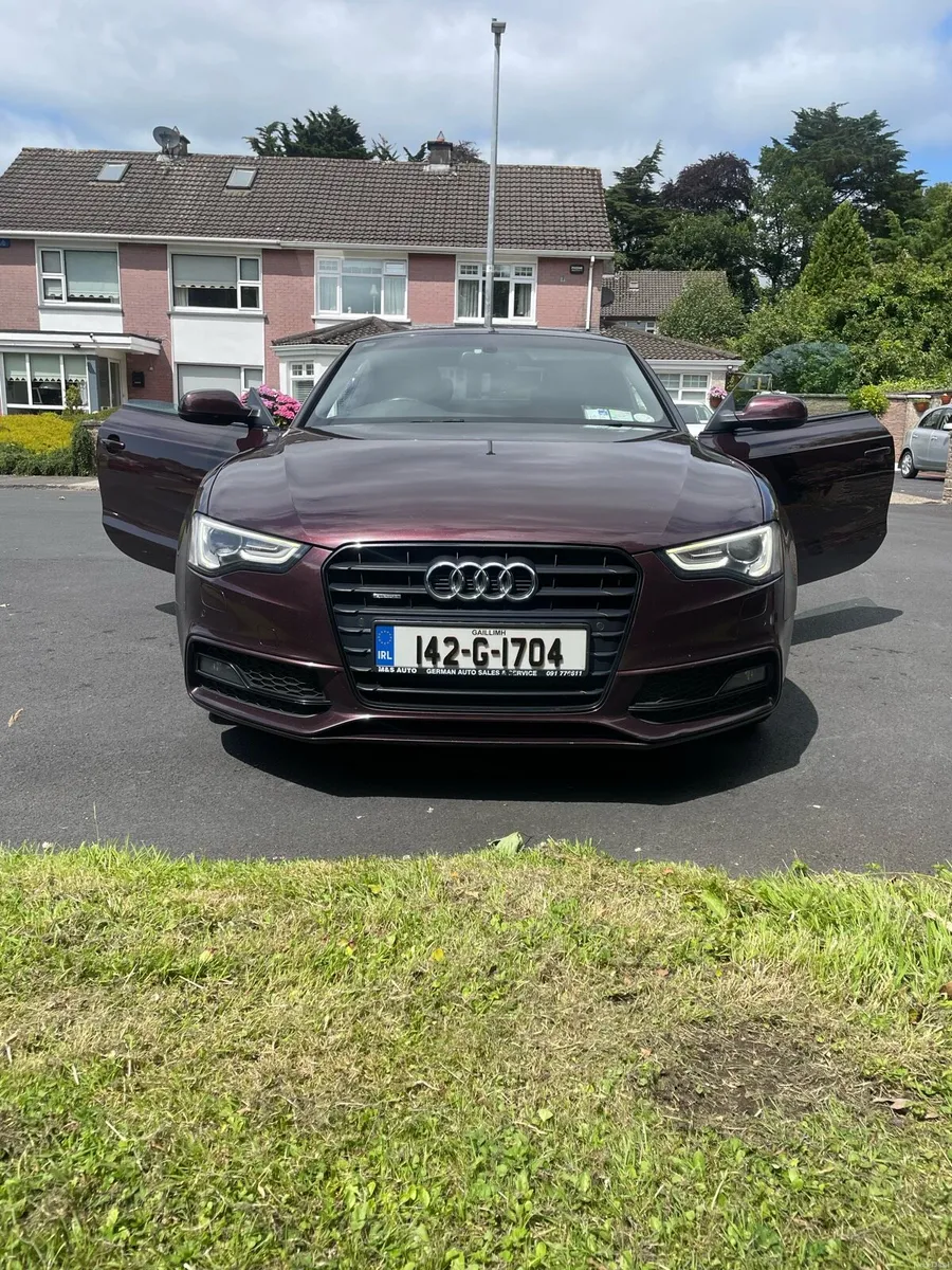 2014 audi a5 Quattro (full black edition)video O.R - Image 1