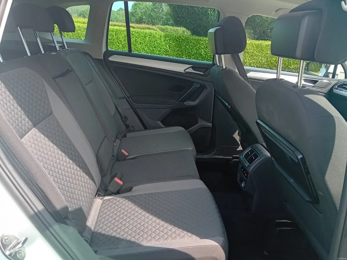 Volkswagen Tiguan 2017 - Image 5