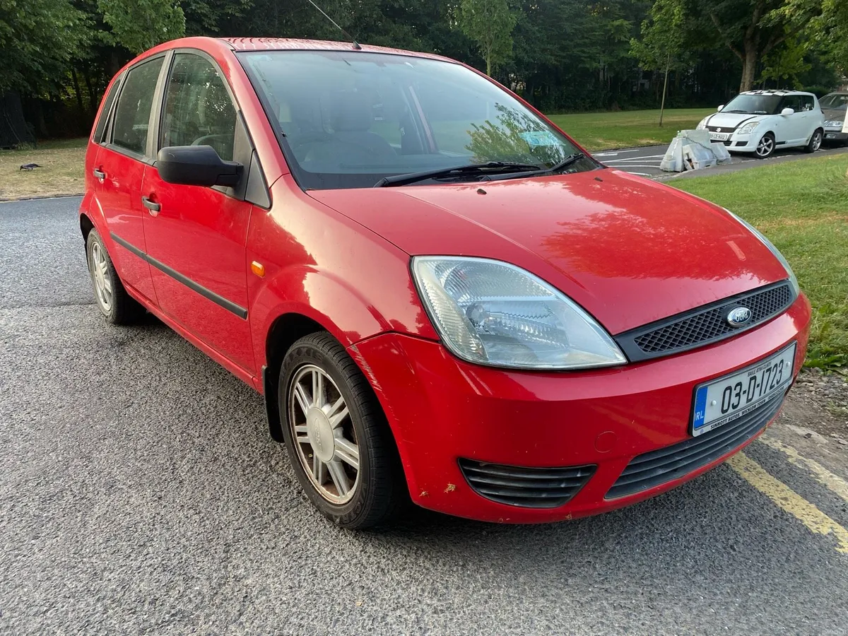 Ford fiesta 5 door 1.4 petrol very clean car - Image 1