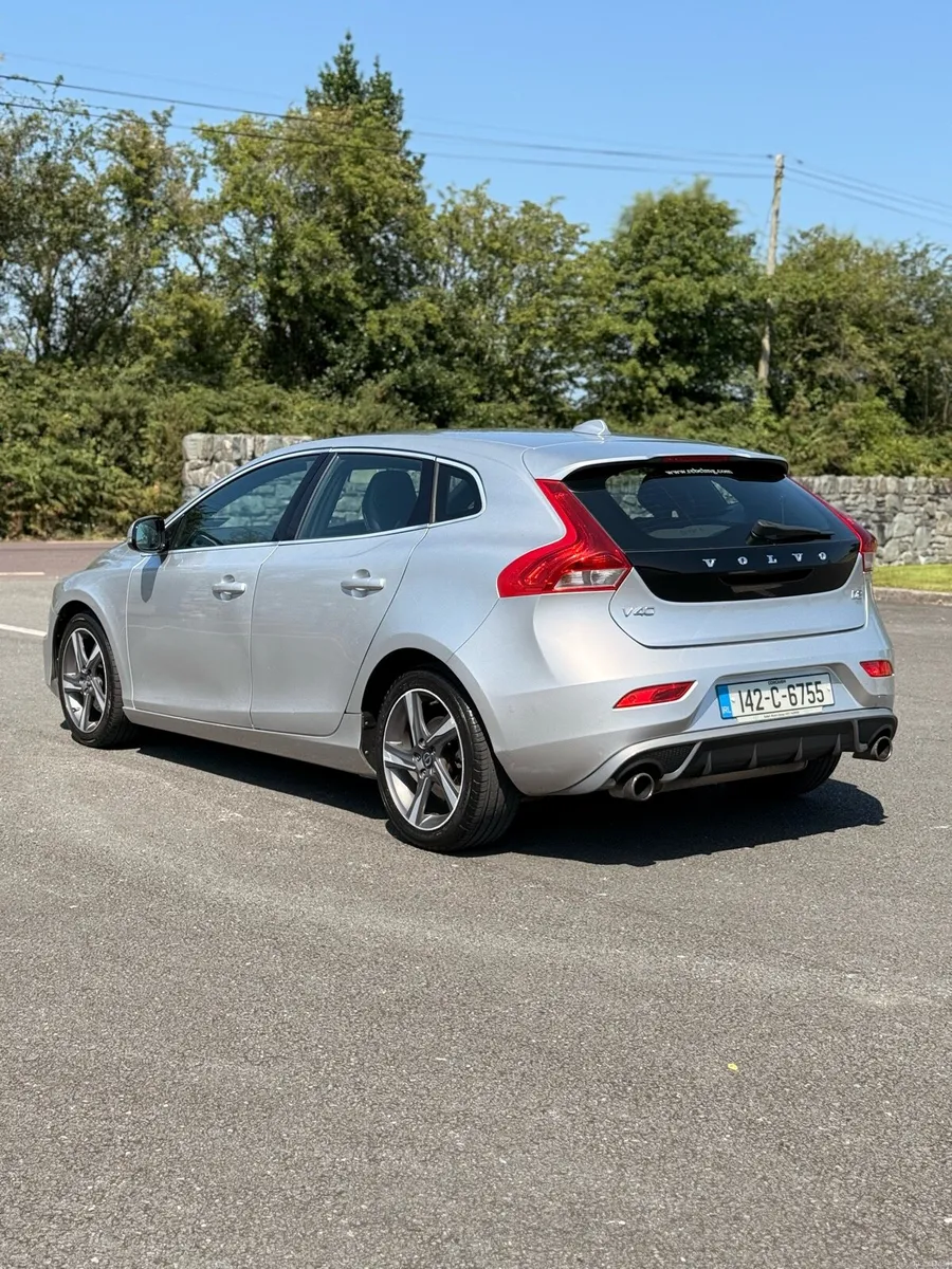Volvo V40 Automatic - Image 3