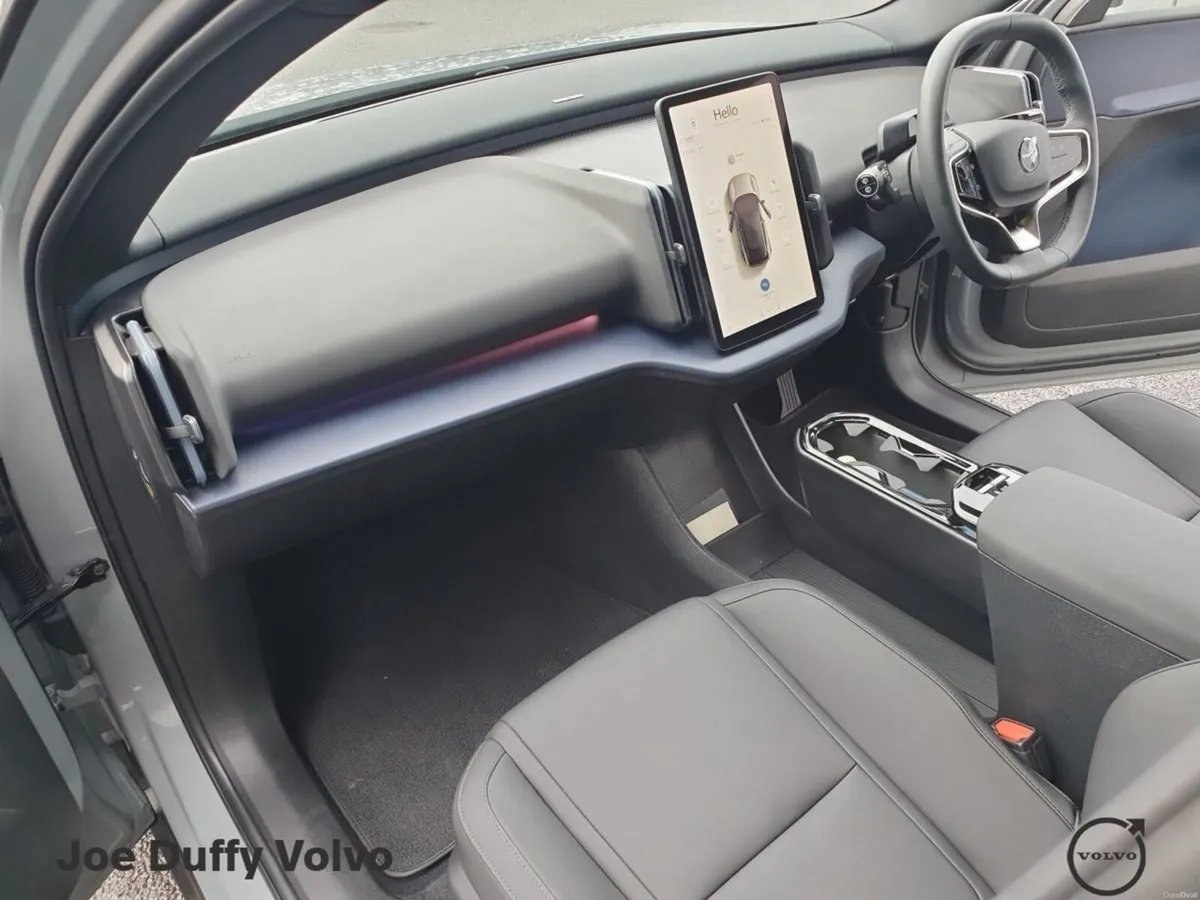 Volvo EX30 Plus 272 Single RWD Recharge Electric 5 - Image 2