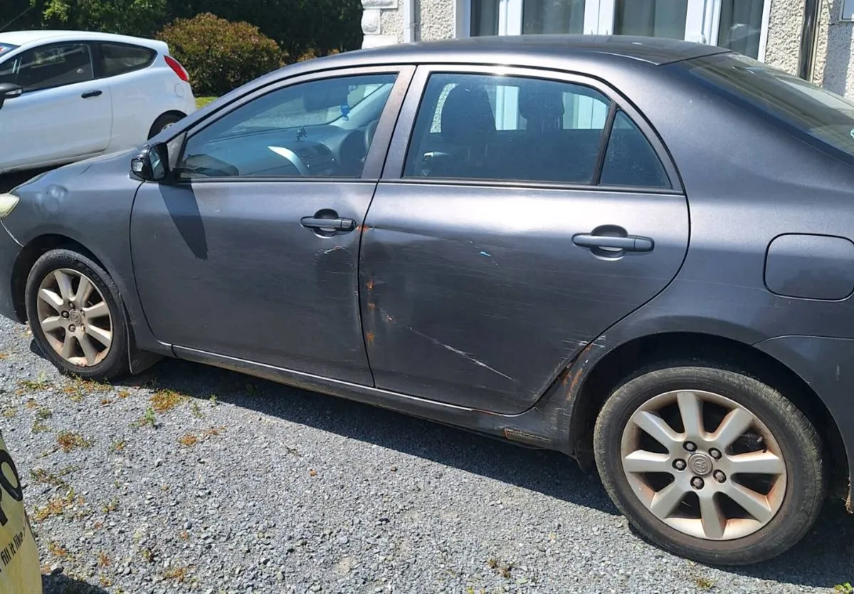 Toyota Corolla - Image 4