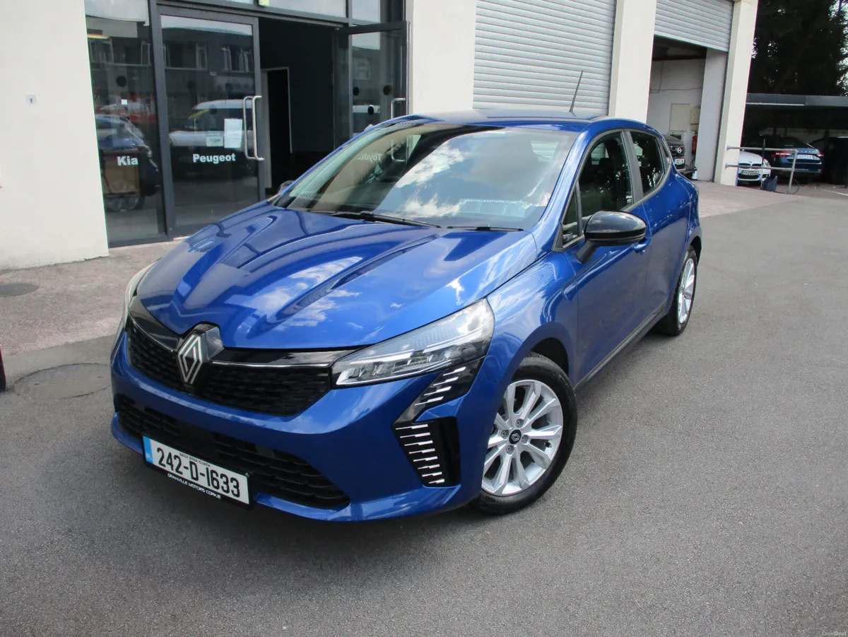 Renault Clio Evolution 1.0TCE  2024 - Image 1