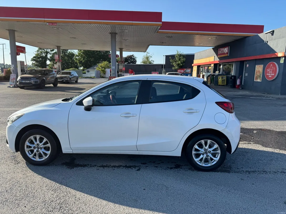 Mazda 2 - Image 4