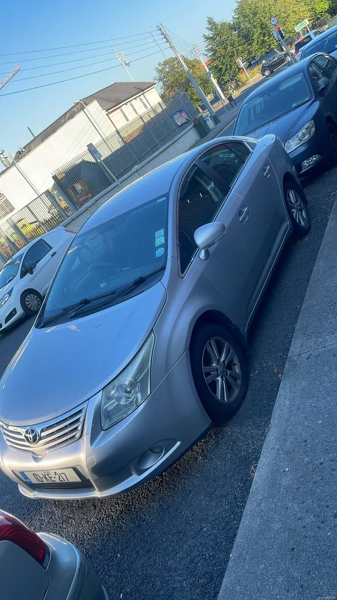 2010 Toyota Avensis ‼️needs 2 fuel injectors‼️