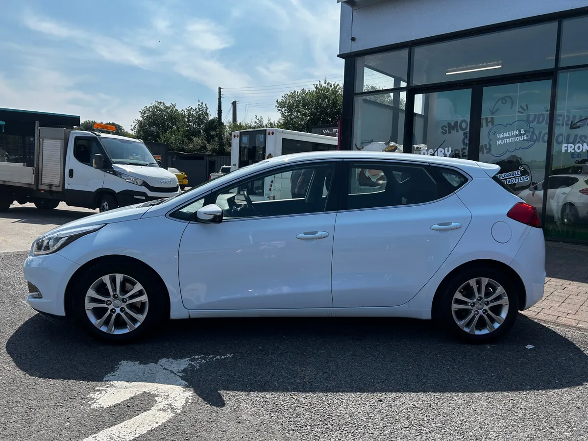 Kia Ceed 1.6 CRDI  Auto 2014- Summer Sale - Image 3