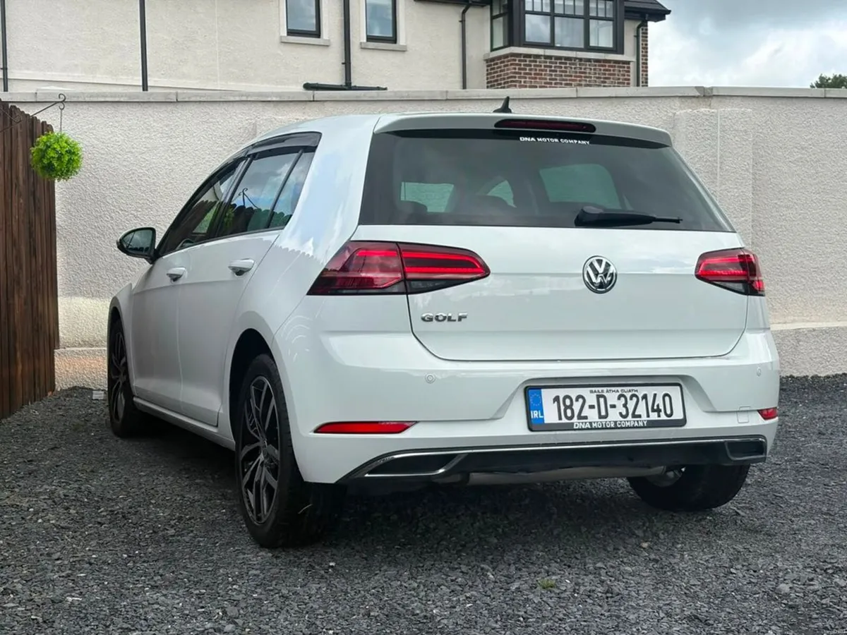 Volkswagen Golf HIGHLINE - LOW MILEAGE - Image 5