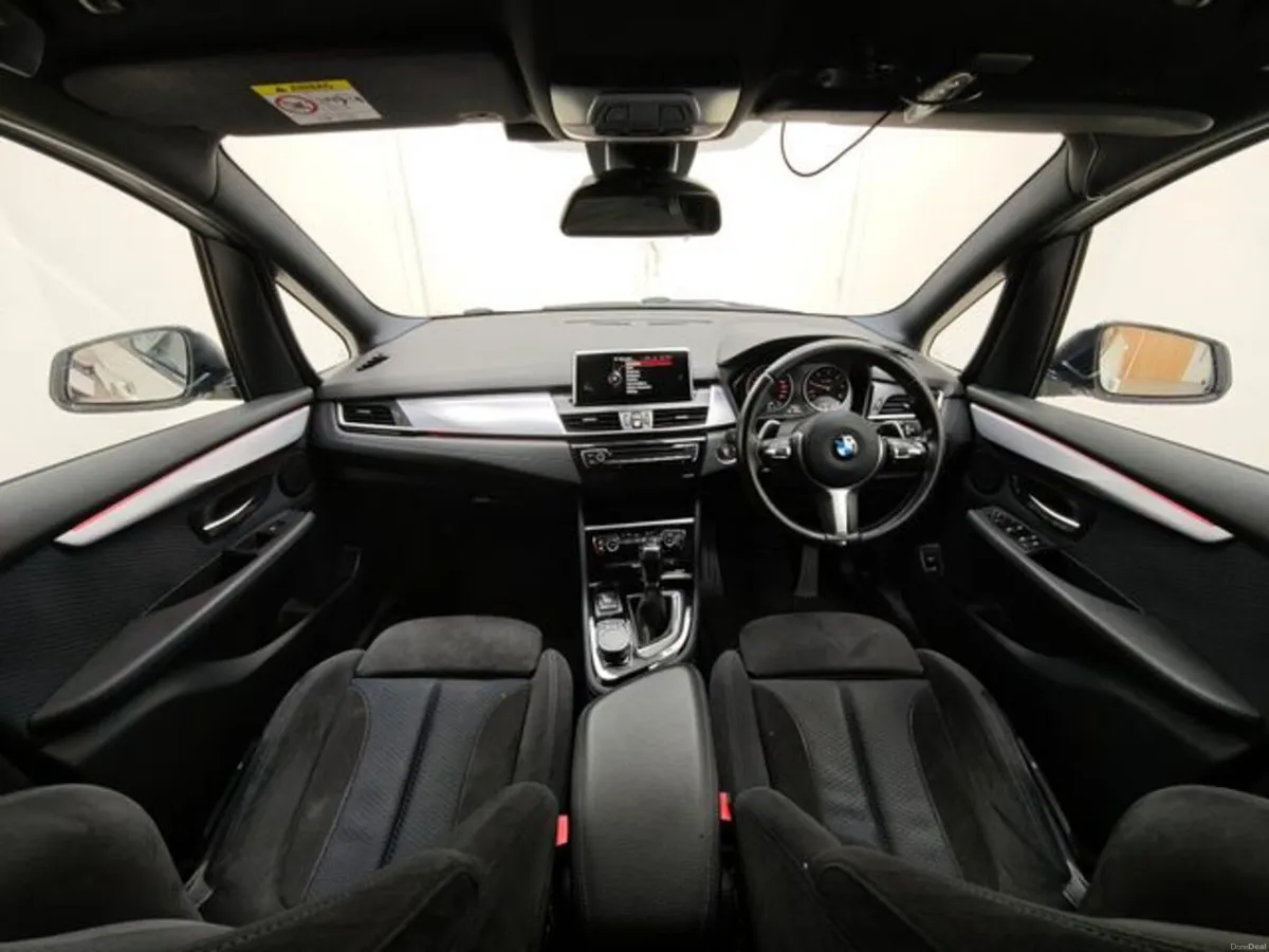 BMW 2-Series 2.0D M SPORT Automatic, Reversing cam - Image 6