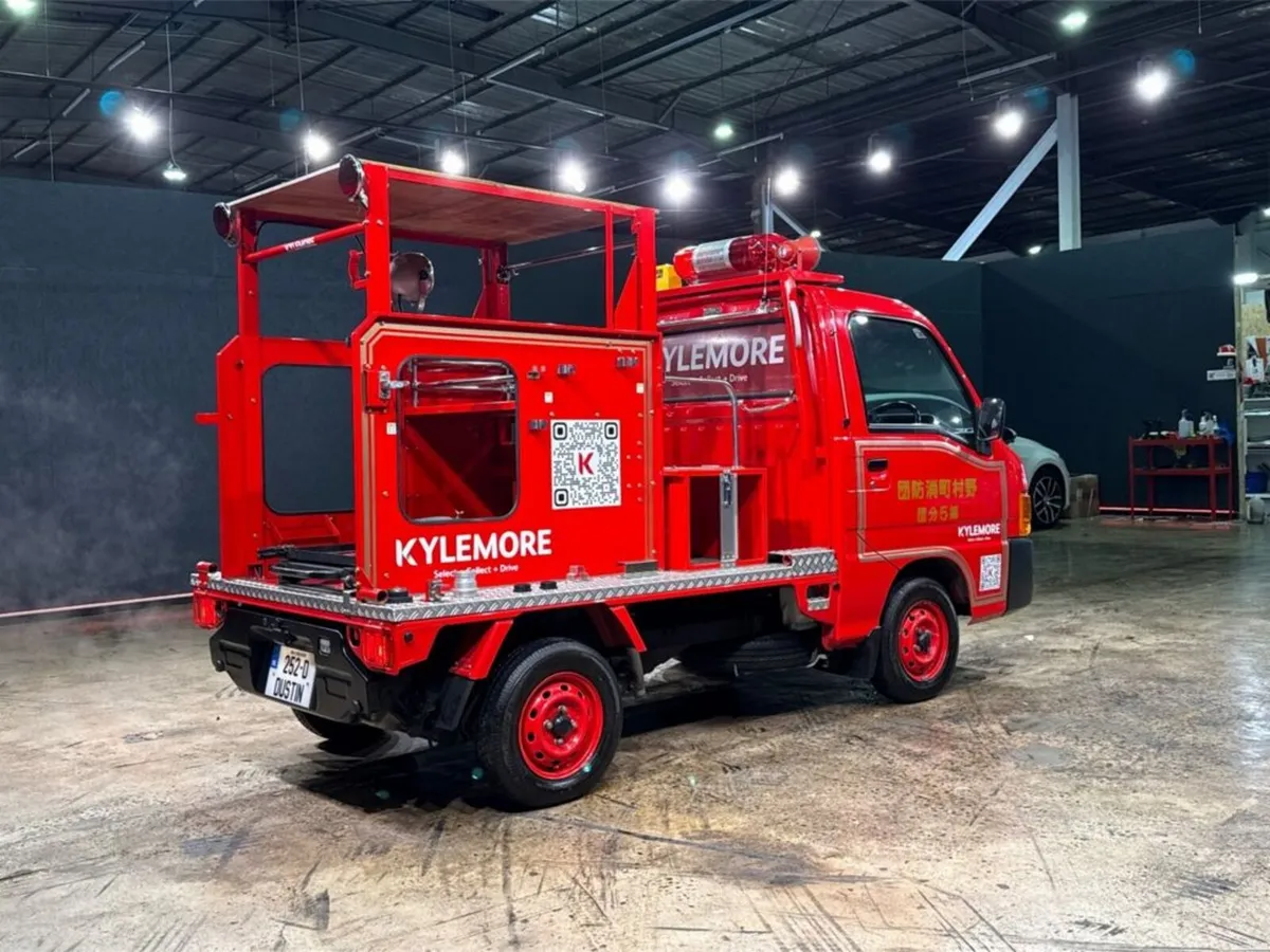 Subaru Sambar VERY LOW MILEAGE - MINIATURE JAPANES - Image 3