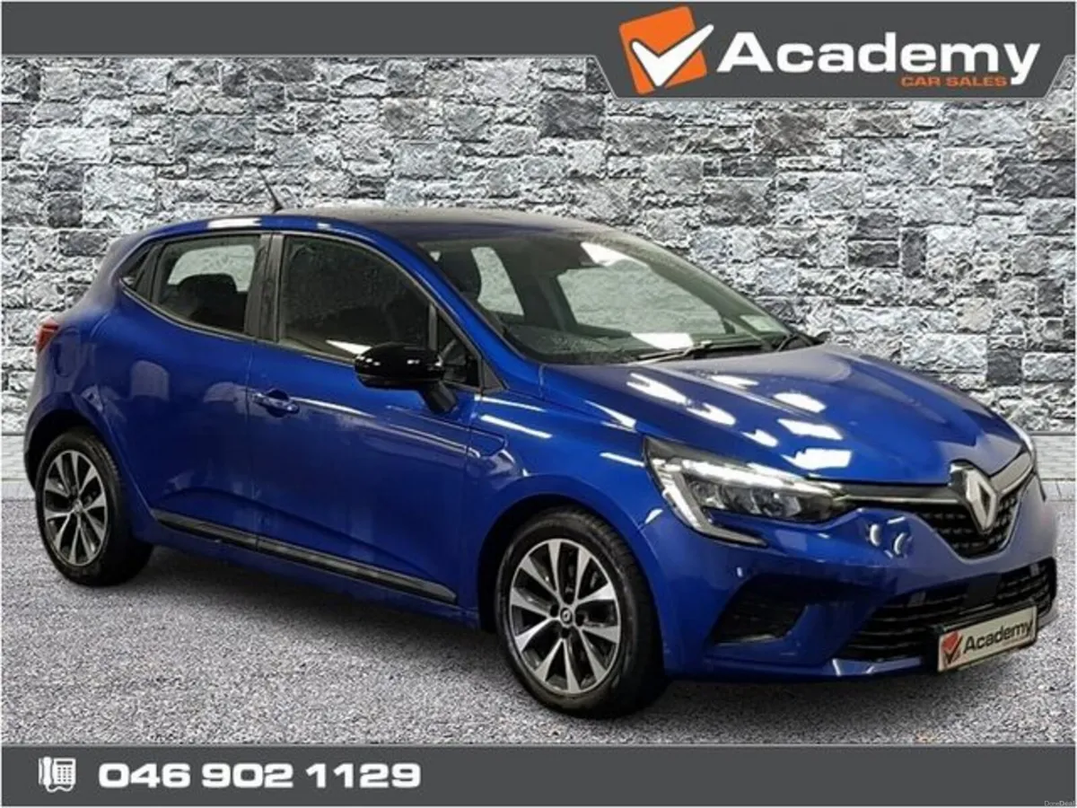 Renault Clio Equilibre**AUTO PETROL** - Image 1