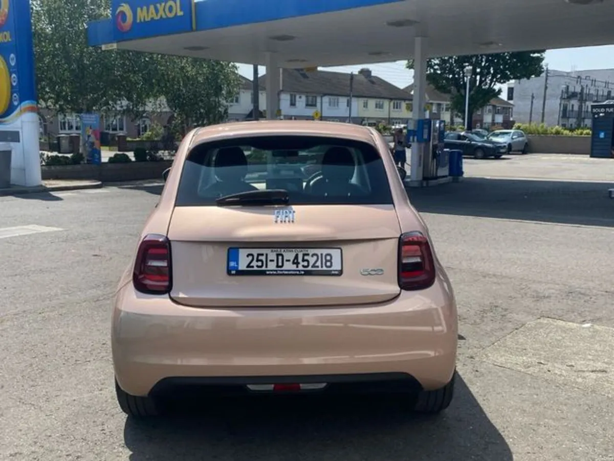 Fiat 500e Icon EV Fully Electric - Image 6