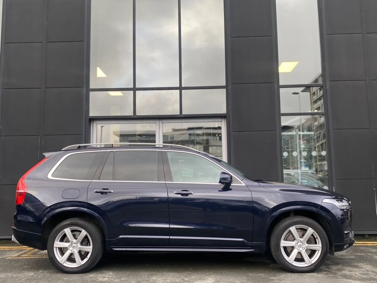 Volvo XC90 2.0 D5 Momentum 7 Seat AWD Auto 225bhp - Image 4