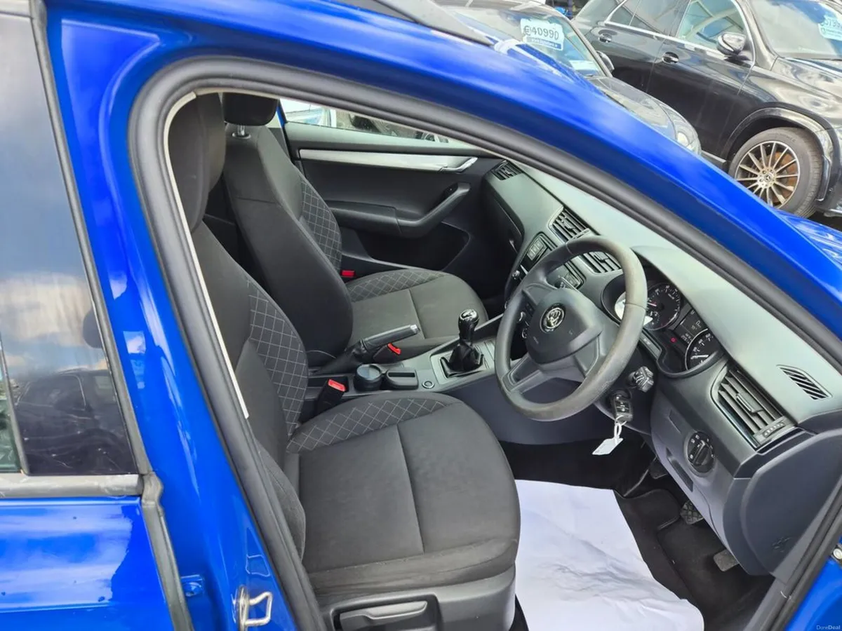 Skoda Octavia Combi 1.2 TSI 86HP 4DR - Image 6