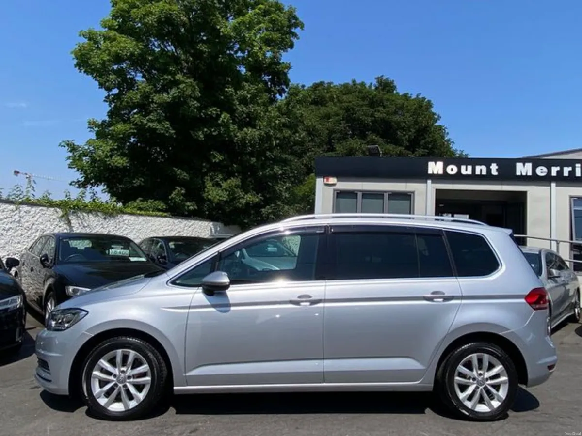 Volkswagen Touran Auto Comfortline 7 Seats - Image 5