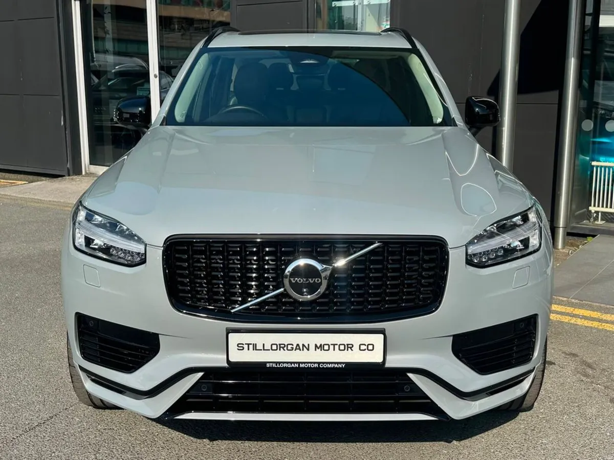 Volvo XC90 T8 Dark Plus 7 Seat AWD Auto (PHEV) - Image 2