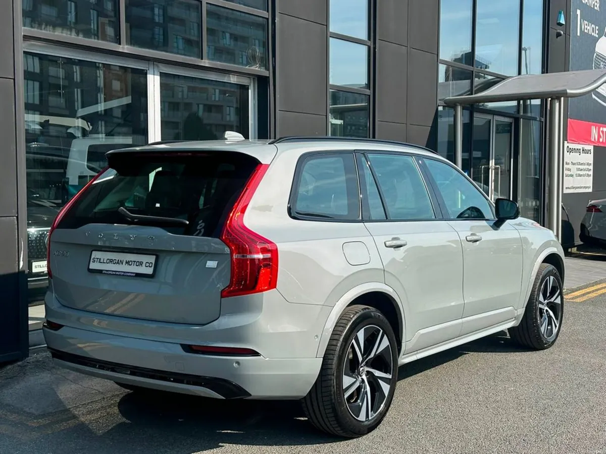 Volvo XC90 T8 Dark Plus 7 Seat AWD Auto (PHEV) - Image 3
