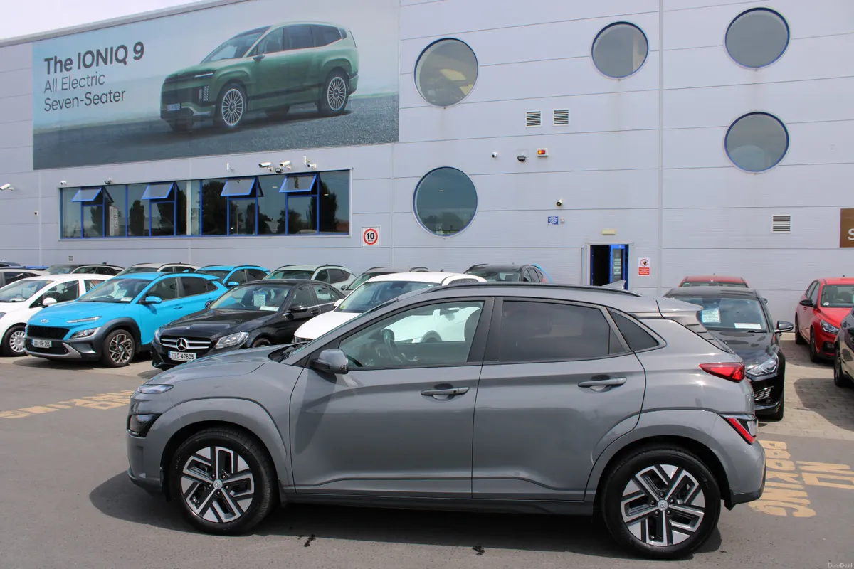 Hyundai KONA 2023 - Image 2