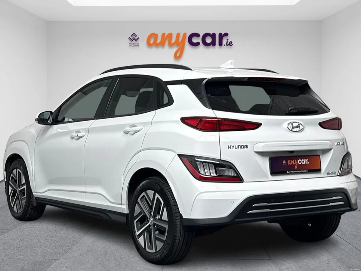 Hyundai KONA Premium 64 kWh EV - Image 6