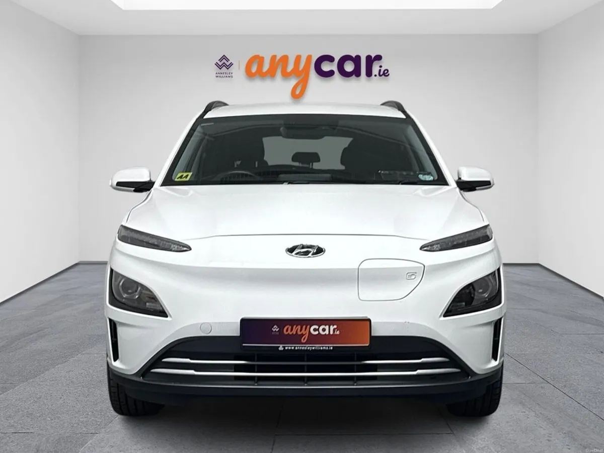 Hyundai KONA Premium 64 kWh EV - Image 2